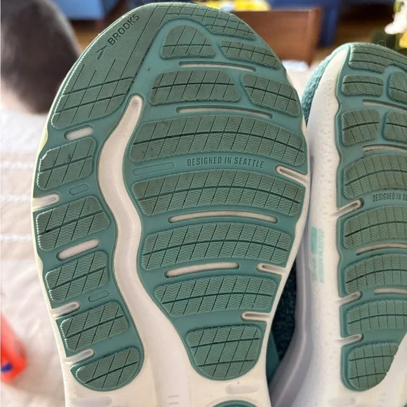 Brooks Women's Ghost Max 2 - Picture 3 of 8